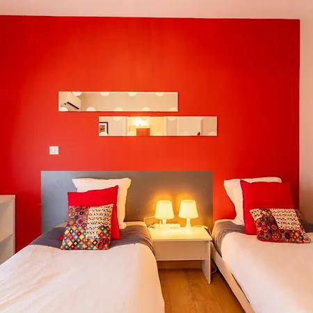 - Joubarbe Bed & Breakfast