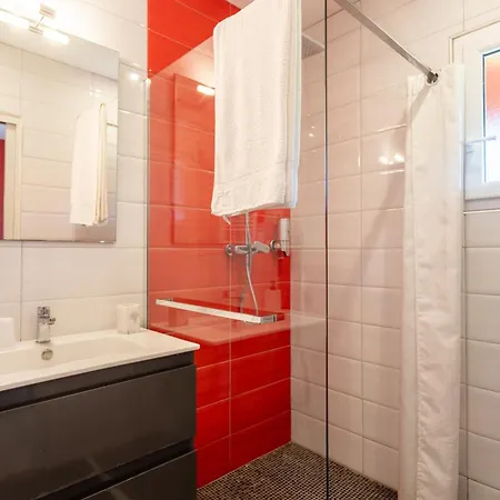 Bed and Breakfast - Joubarbe 2*