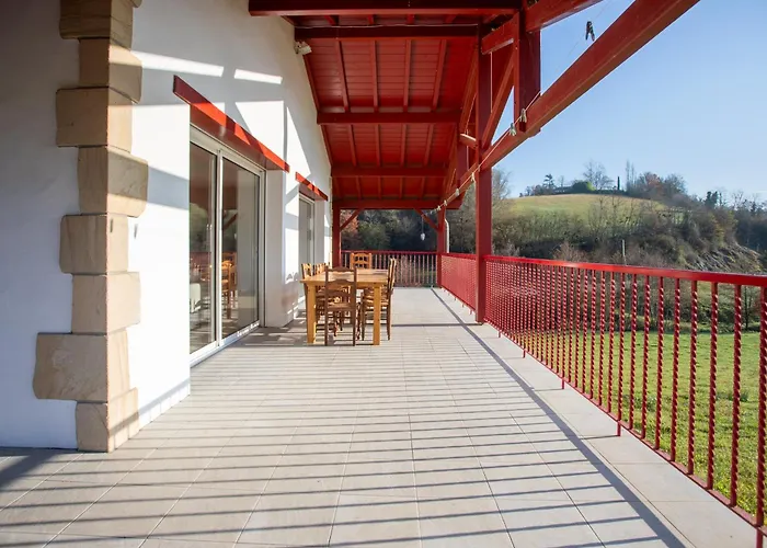 - Joubarbe Bed & Breakfast Aroue-Ithorots-Olhaiby